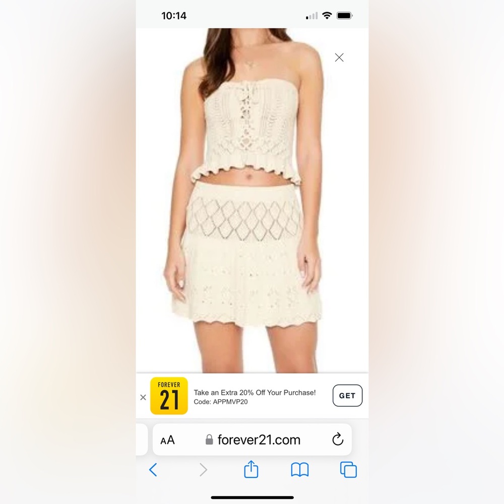 Forever 21  skirt in crochet cream
